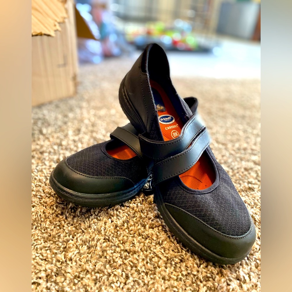 NEVER WORN BLACK NON-SLIP WORK SHOES 👟👞👟🥾👔